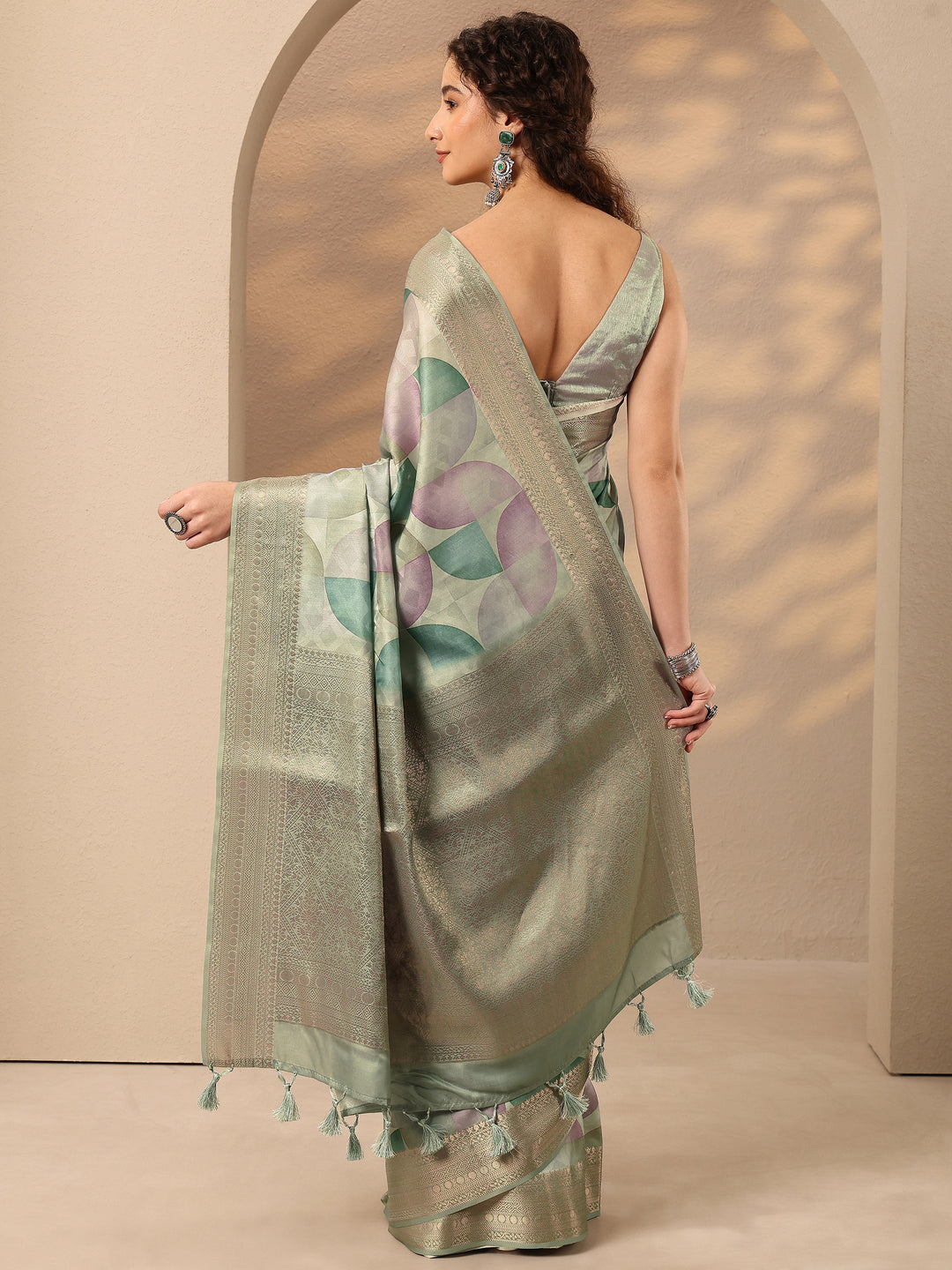 Multi Geometric Printed Silk Blend Saree With Unstitched Blouse Piece