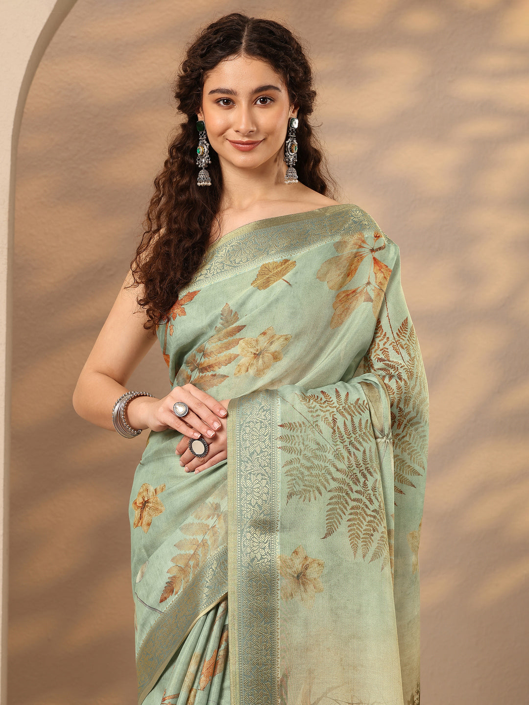 Green Printed Silk Blend Saree With Unstitched Blouse Piece