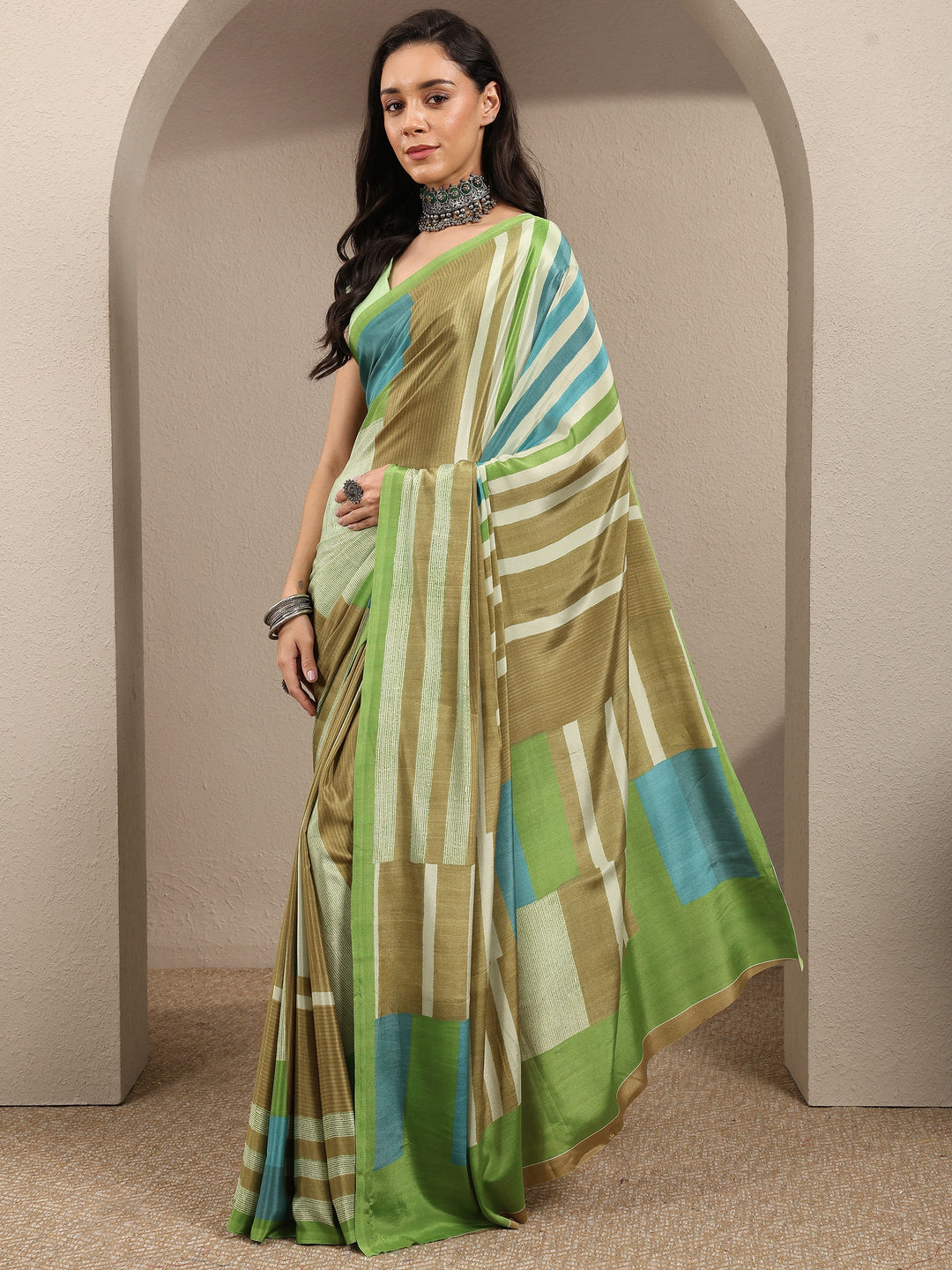 Multi Striped Printed Silk Blend Saree With Unstitched Blouse Piece