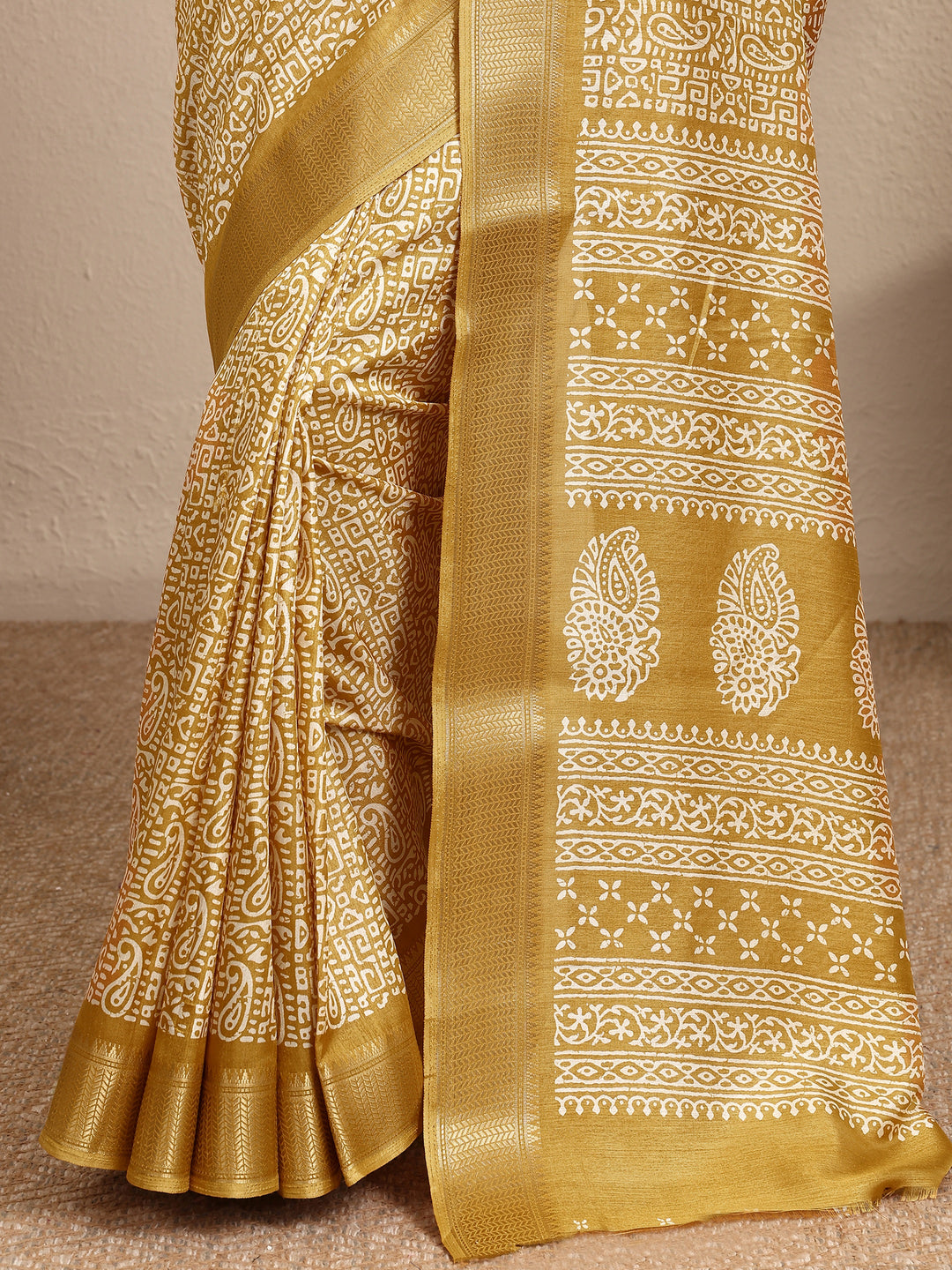 Mustard Paisley Printed Silk Blend Saree With Unstitched Blouse Piece