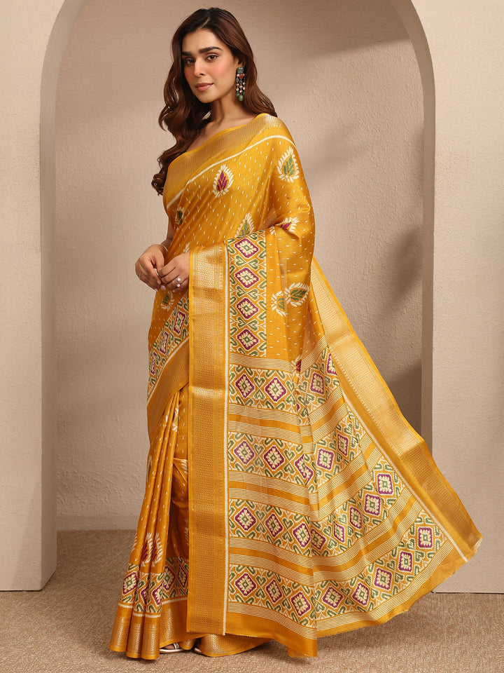 Mustard Printed Silk Blend Saree With Unstitched Blouse Piece