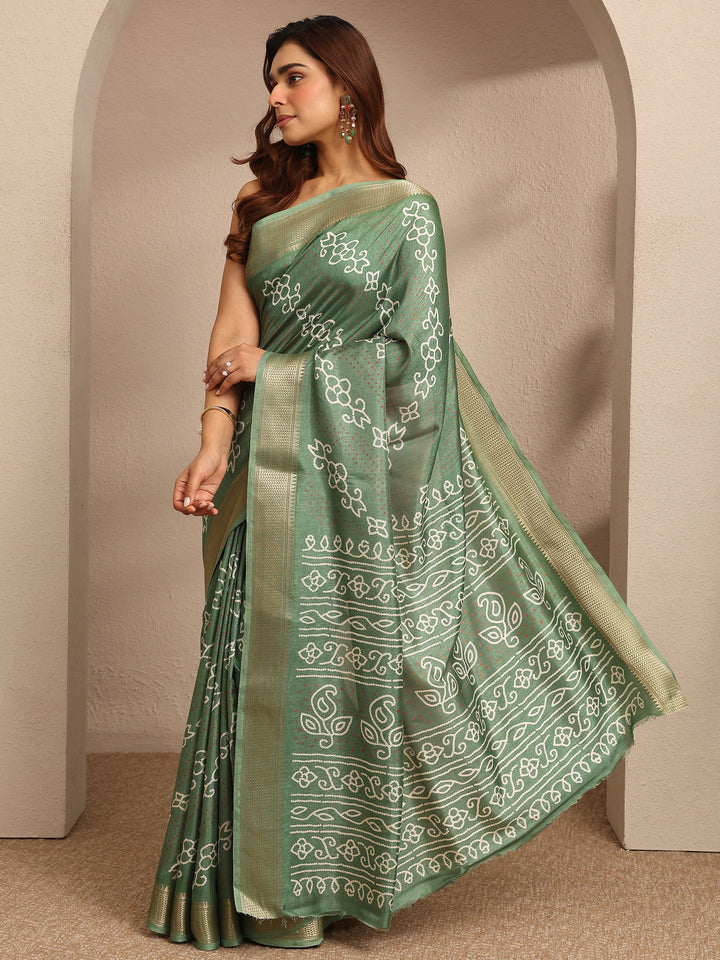 Green Bandhani Printed Silk Blend Saree With Unstitched Blouse Piece