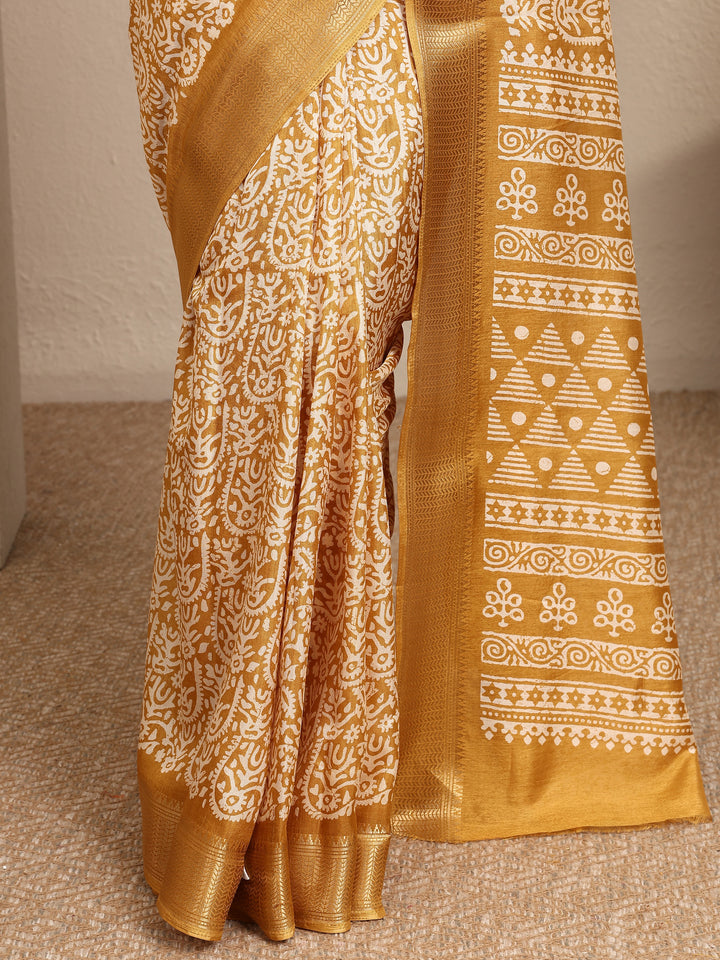 Mustard Printed Silk Blend Saree With Unstitched Blouse Piece