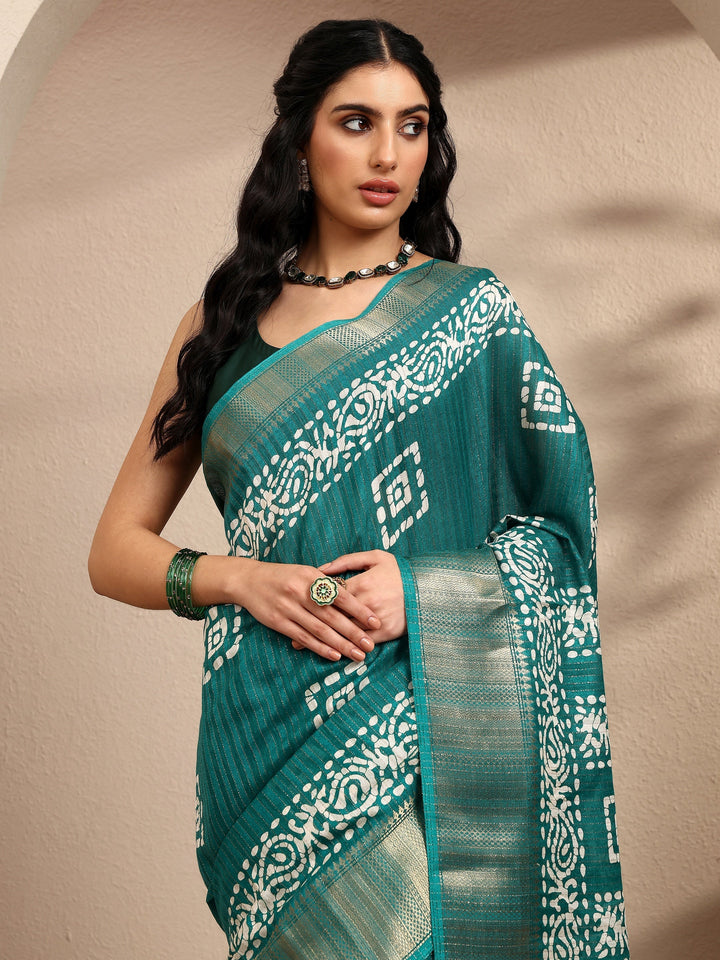 Green Geometric Printed Silk Blend Saree With Unstitched Blouse Piece