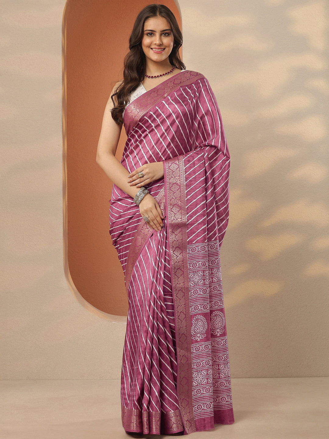 Pink Leheriya Printed Silk Blend Saree With Unstitched Blouse Piece