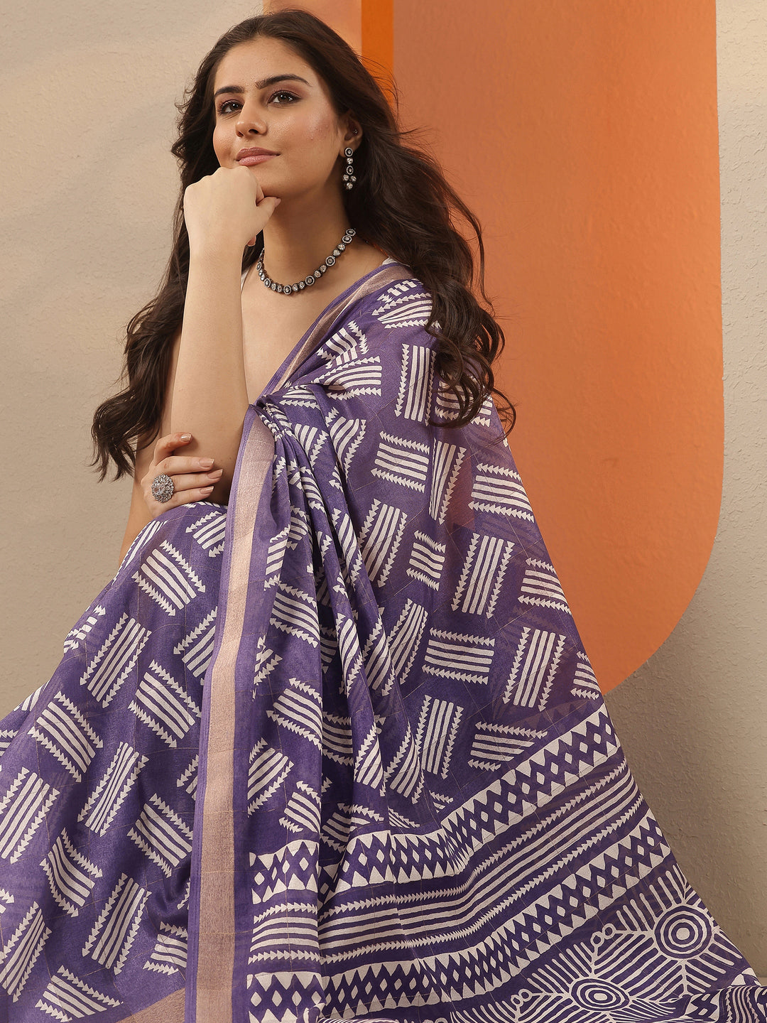 Lavender Printed Silk Blend Saree With Unstitched Blouse Piece