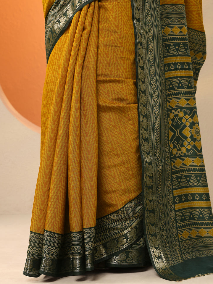 Mustard Chevron Printed Silk Blend Saree With Unstitched Blouse Piece