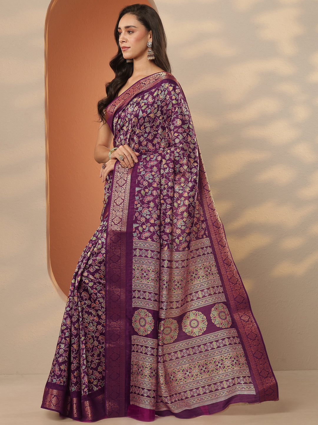 Burgundy Printed Silk Blend Saree With Unstitched Blouse Piece