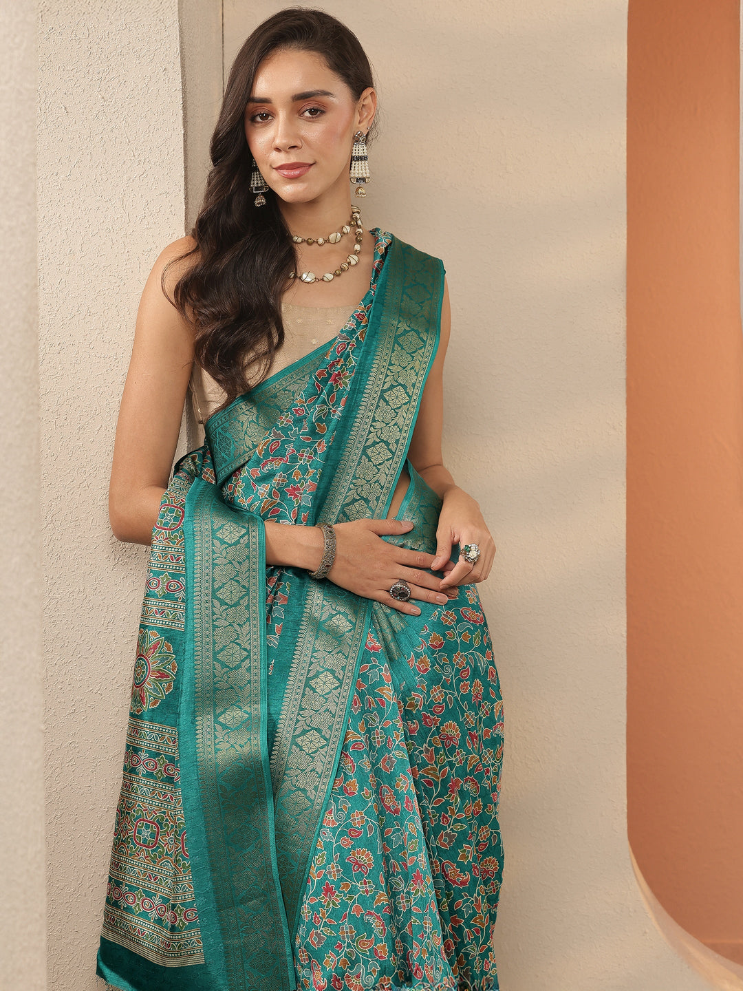 Green Printed Silk Blend Saree With Unstitched Blouse Piece