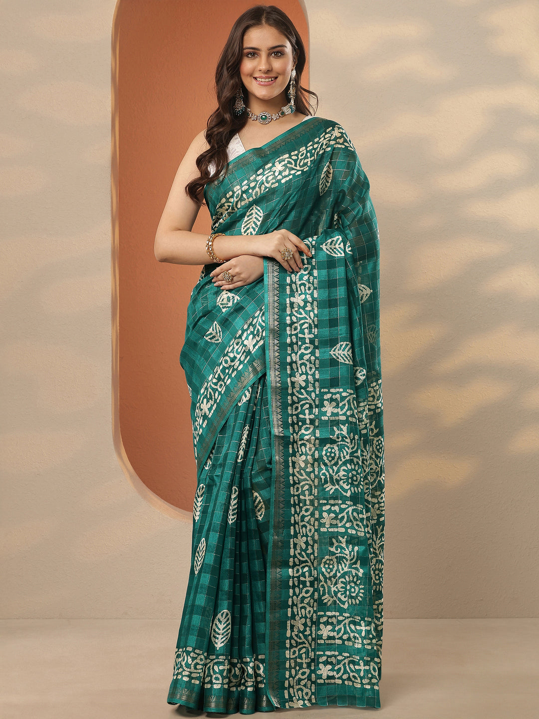 Green Printed Silk Blend Saree With Unstitched Blouse Piece