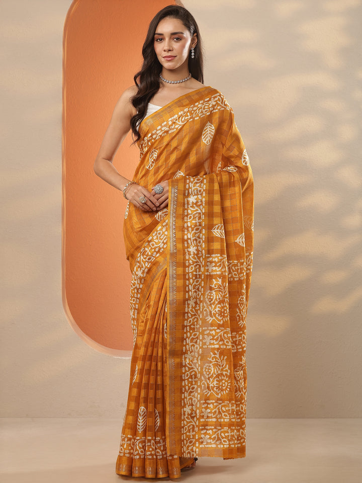 Mustard Printed Silk Blend Saree With Unstitched Blouse Piece