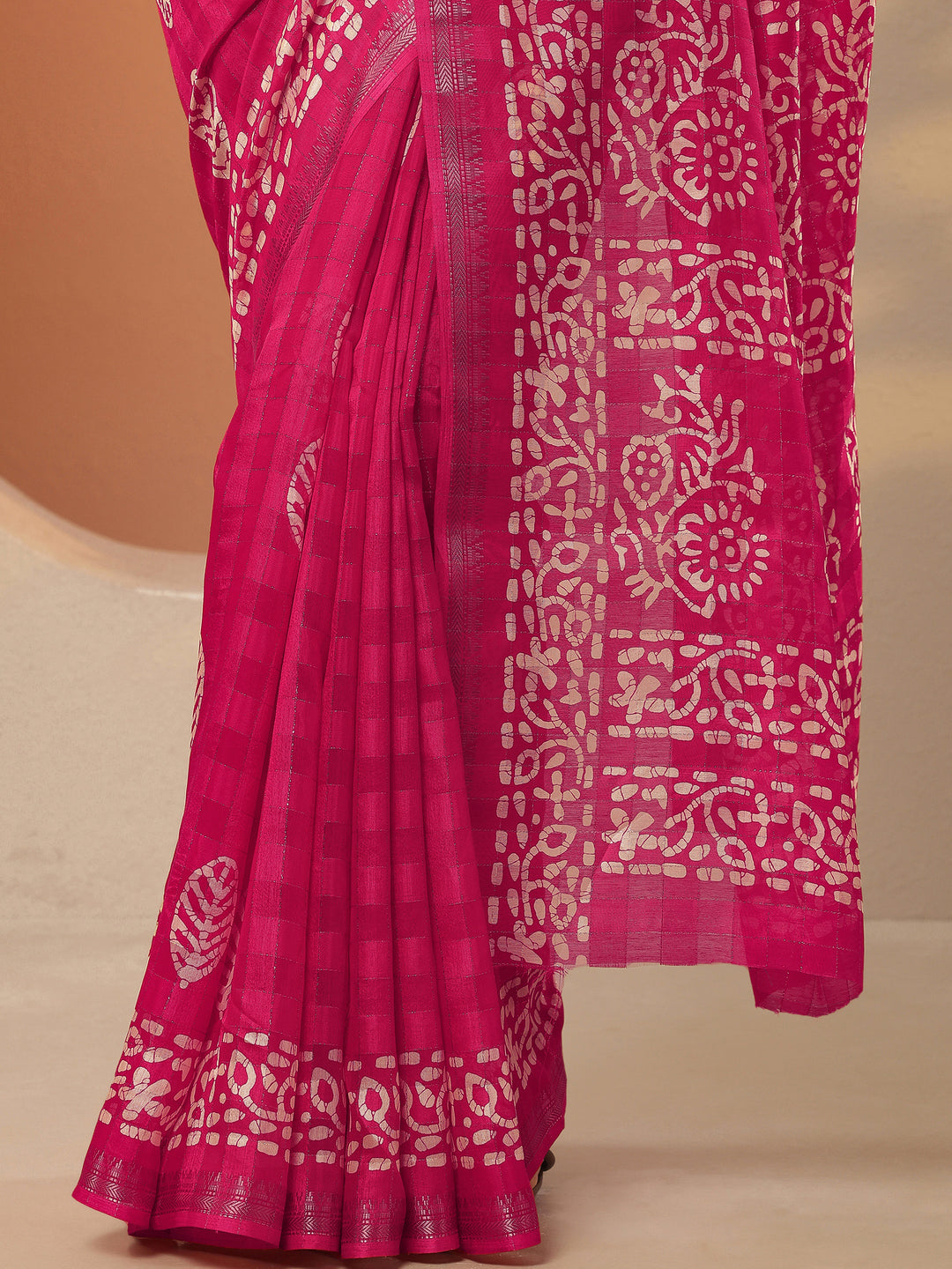 Pink Printed Silk Blend Saree With Unstitched Blouse Piece