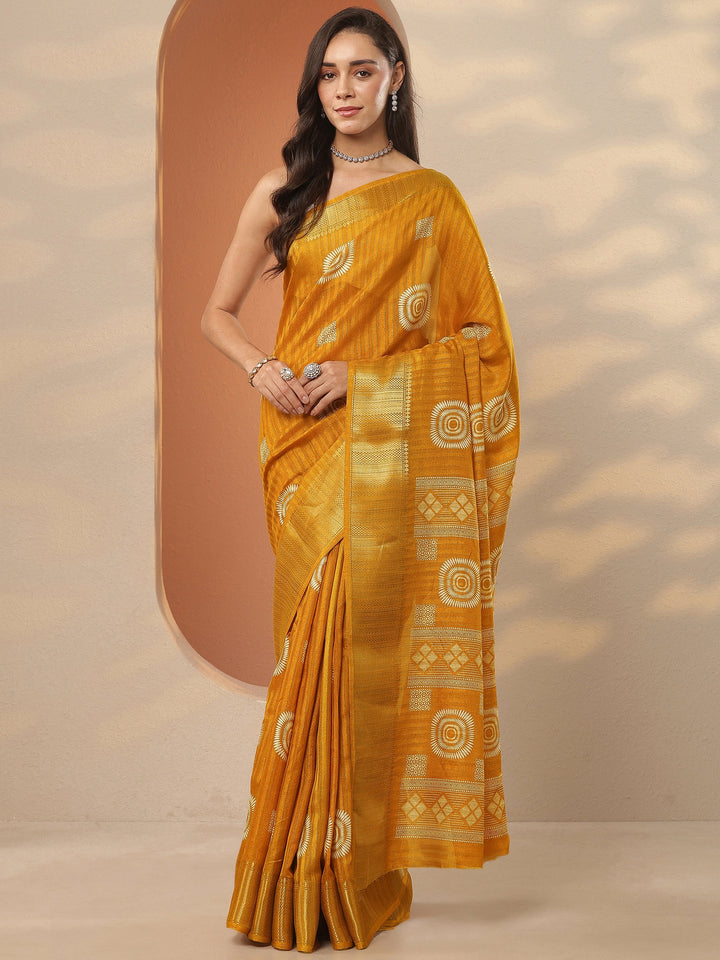 Mustard Printed Silk Blend Saree With Unstitched Blouse Piece