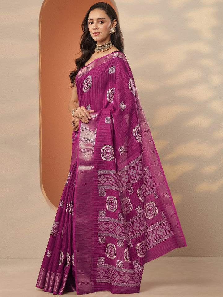 Magenta Printed Silk Blend Saree With Unstitched Blouse Piece