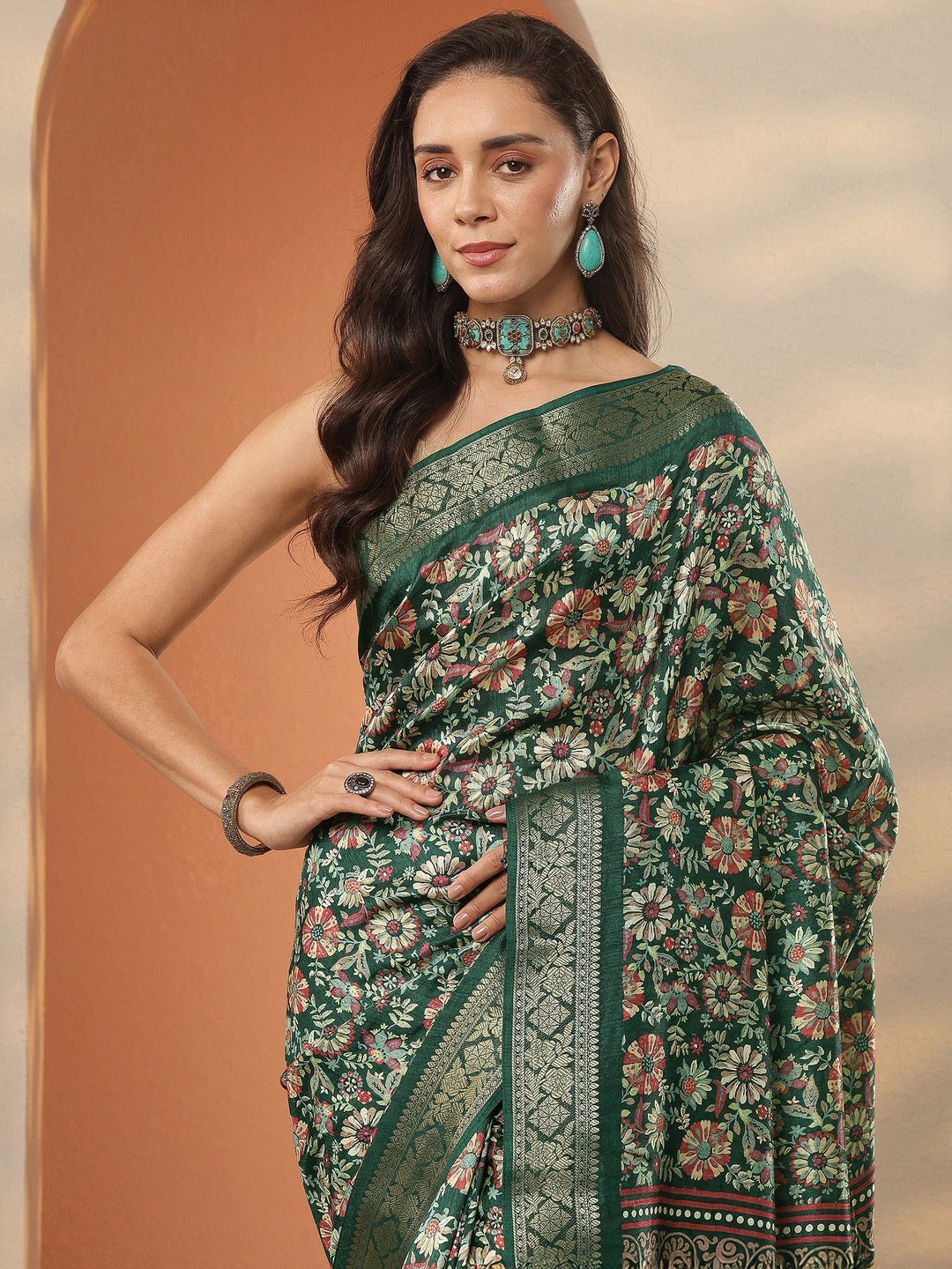 Green Printed Silk Blend Saree With Unstitched Blouse Piece