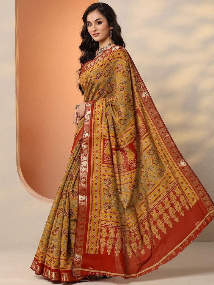 Mustard Printed Silk Blend Saree With Unstitched Blouse Piece