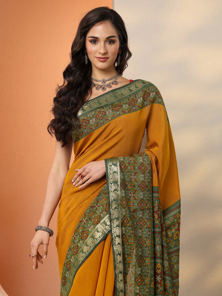 Mustard Solid Silk Blend Saree With Unstitched Blouse Piece
