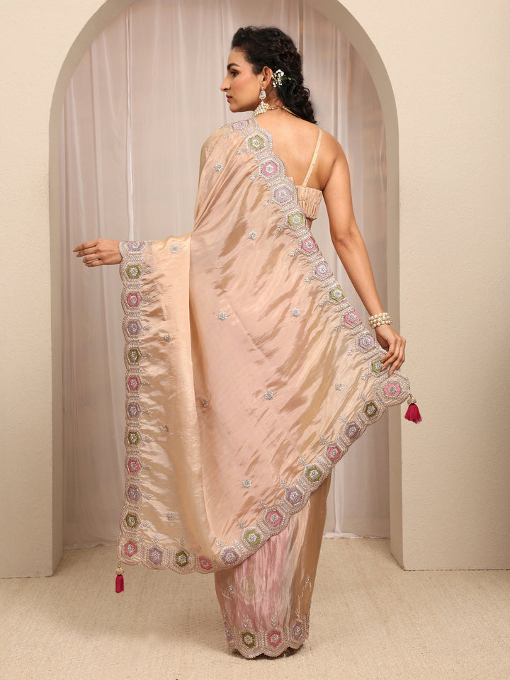 Cream Embroidered Silk Blend Saree With Unstitched Blouse Piece