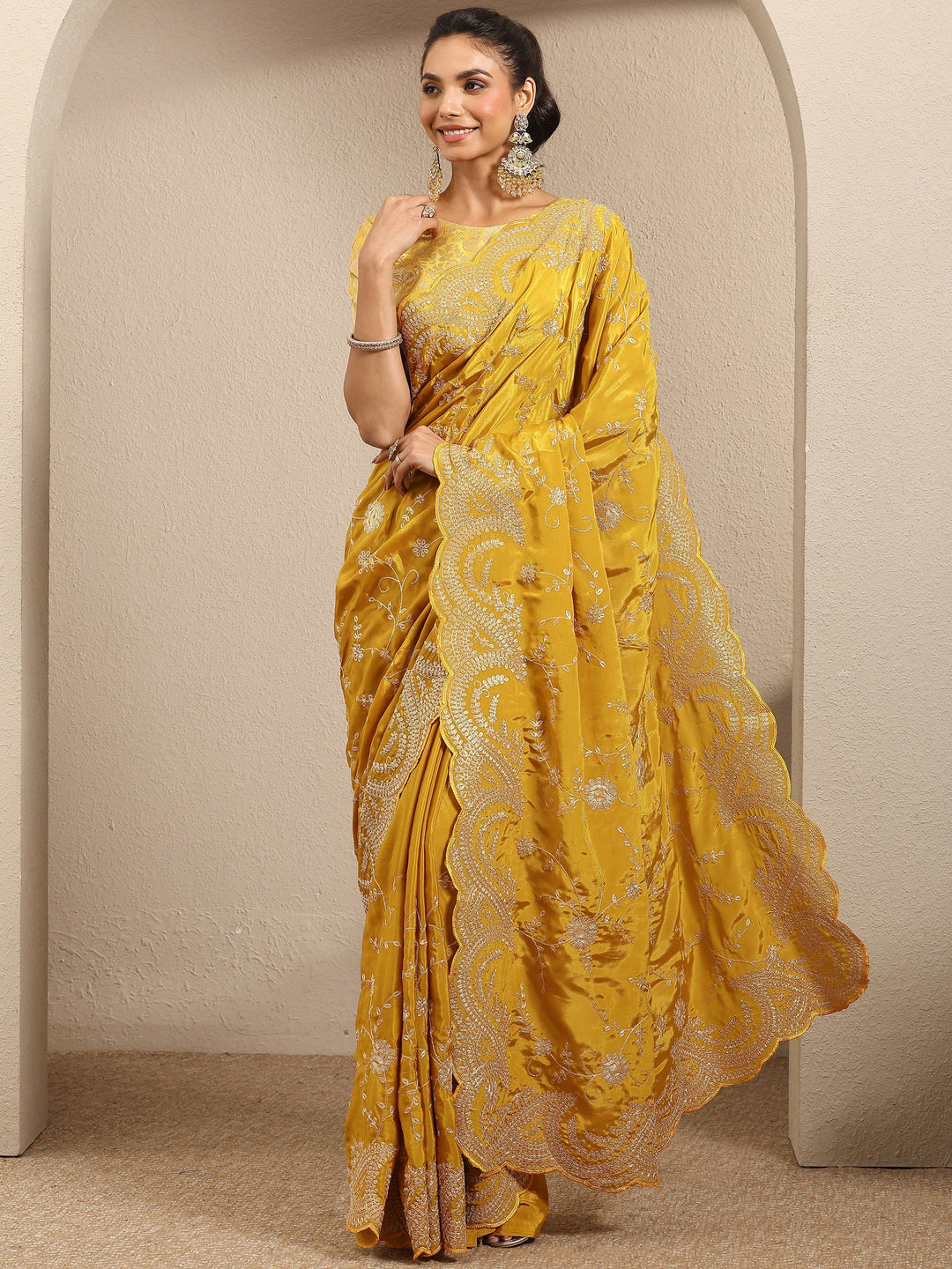 Mustard Embroidered Silk Blend Saree With Unstitched Blouse Piece