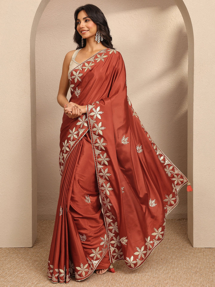 Red Embroidered Silk Blend Saree With Unstitched Blouse Piece