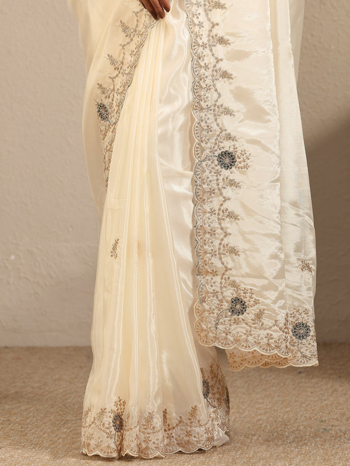 Cream Embroidered Silk Blend Saree With Unstitched Blouse Piece