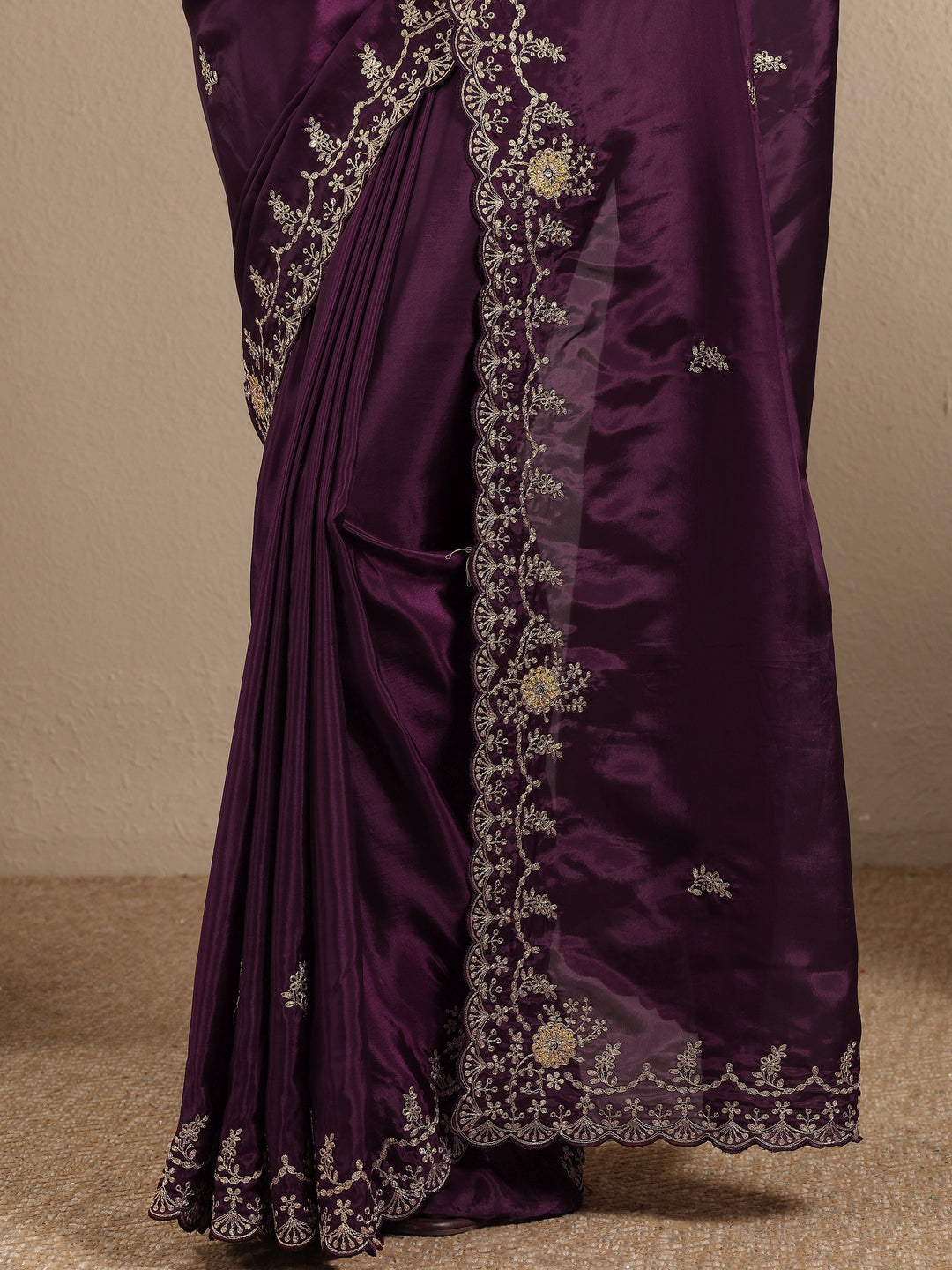 Burgundy Embroidered Silk Blend Saree With Unstitched Blouse Piece