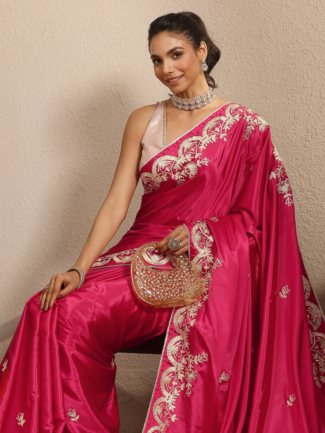 Pink Embroidered Silk Blend Saree With Unstitched Blouse Piece