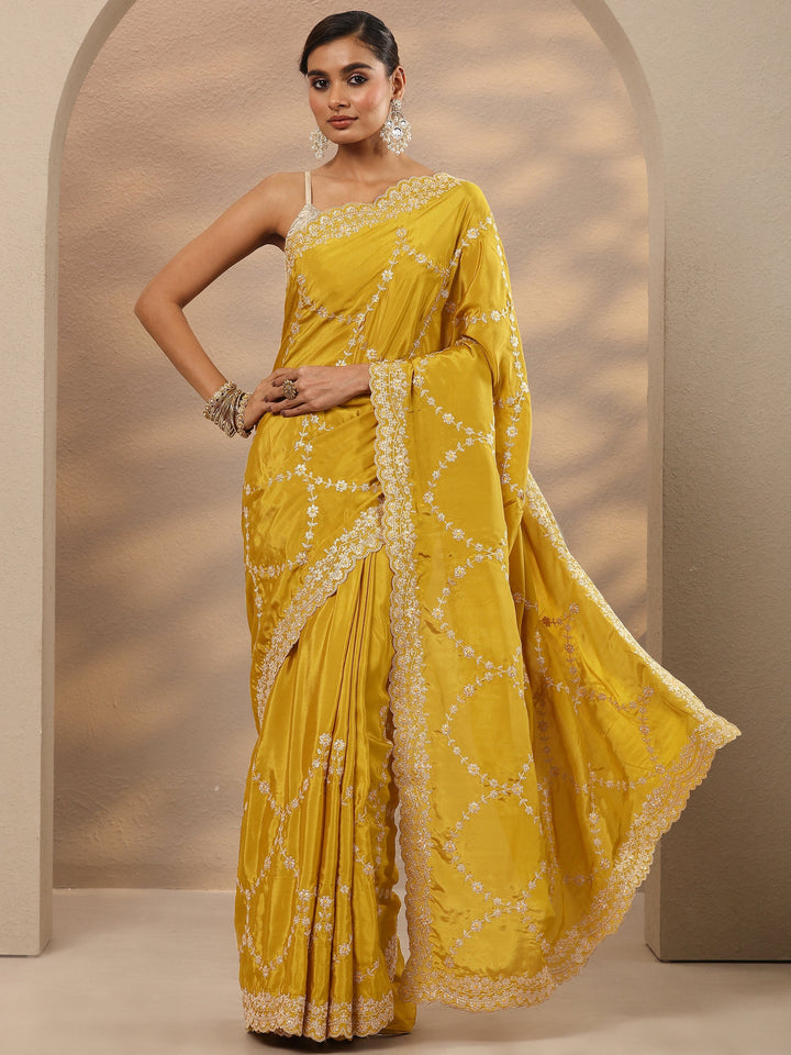 Mustard Embroidered Silk Blend Saree With Unstitched Blouse Piece