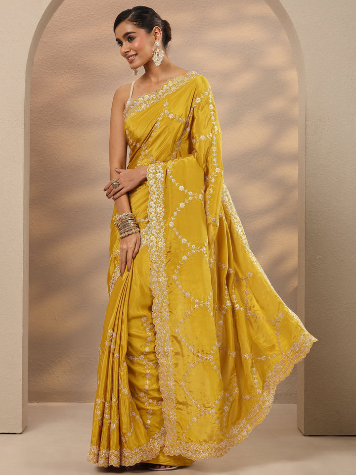 Mustard Embroidered Silk Blend Saree With Unstitched Blouse Piece