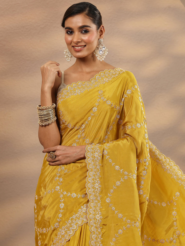 Mustard Embroidered Silk Blend Saree With Unstitched Blouse Piece