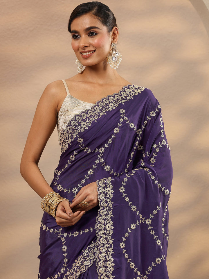 Purple Embroidered Silk Blend Saree With Unstitched Blouse Piece