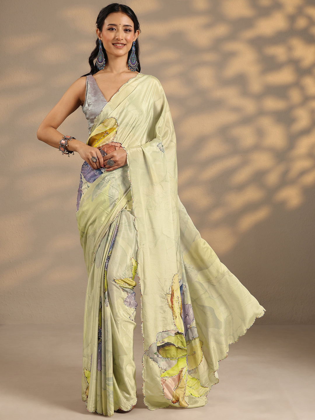 Green Printed Silk Blend Saree With Unstitched Blouse Piece