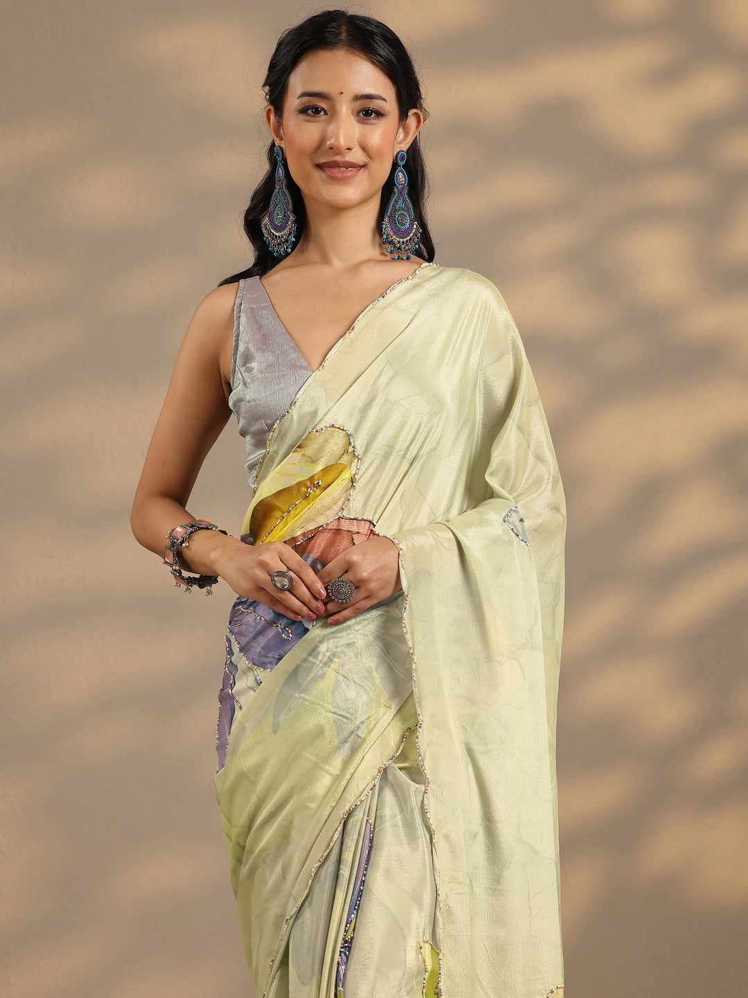 Green Printed Silk Blend Saree With Unstitched Blouse Piece