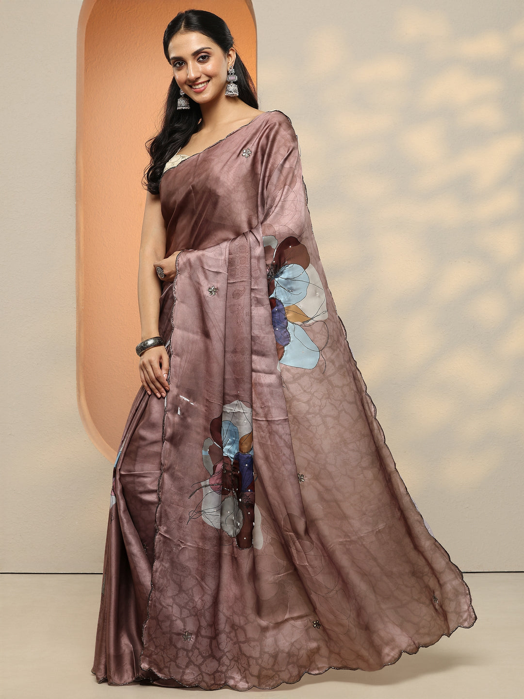 Brown Printed Silk Blend Saree With Unstitched Blouse Piece