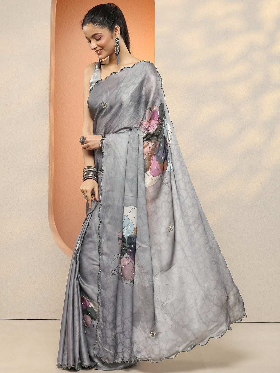 Grey Printed Silk Blend Sarees With Unstitched Blouse Piece