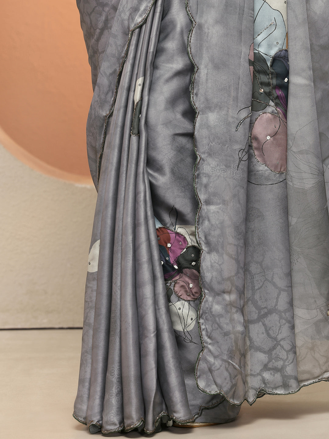 Grey Printed Silk Blend Sarees With Unstitched Blouse Piece