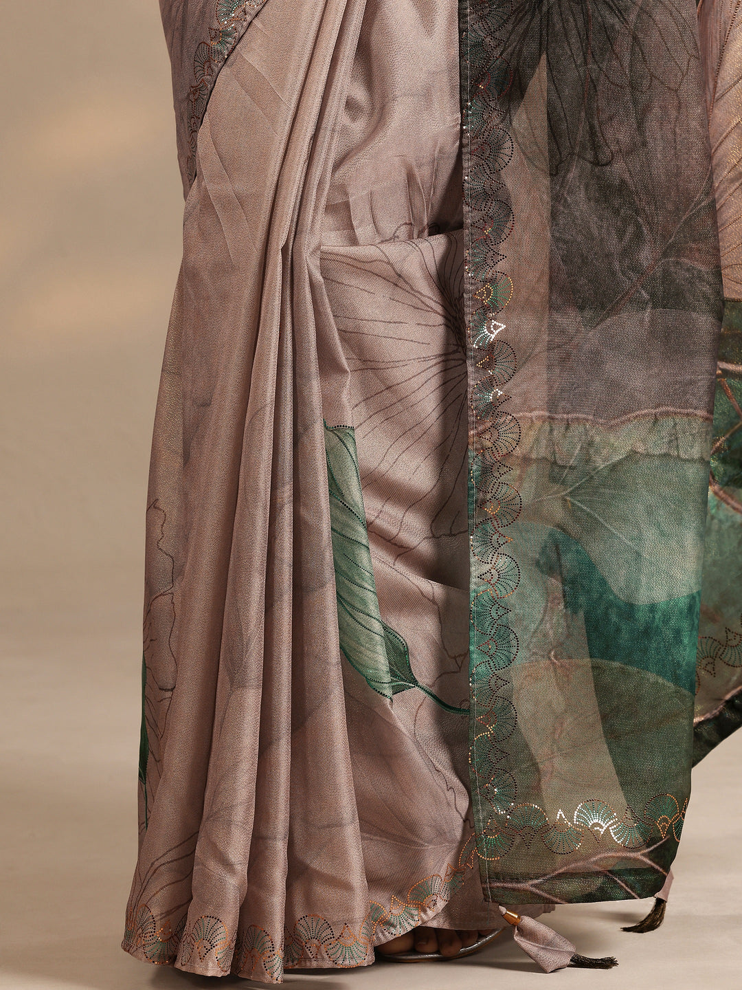 Taupe Printed Silk Blend Saree With Unstitched Blouse Piece