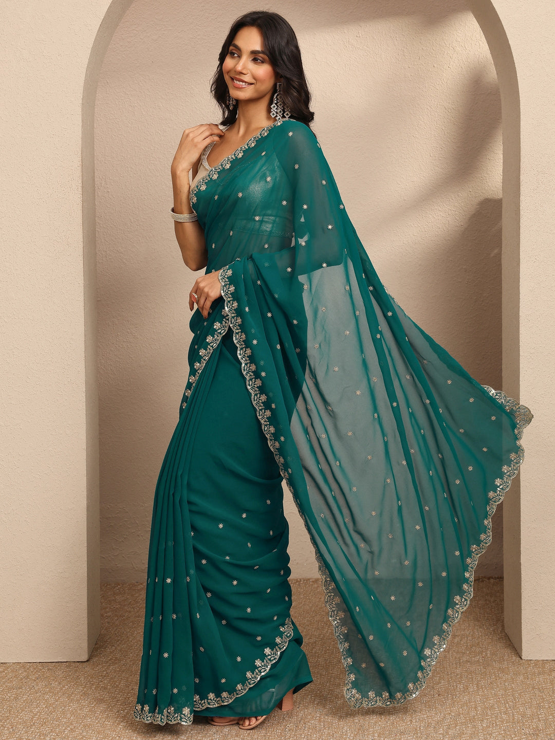 Green Embroidered Georgette Saree With Unstitched Blouse Piece