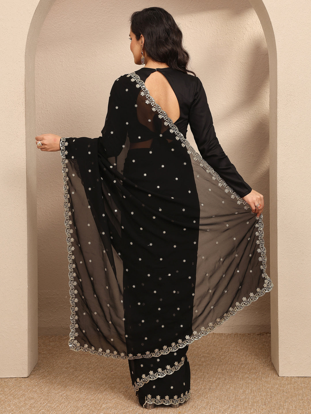 Black Embroidered Georgette Saree With Unstitched Blouse Piece