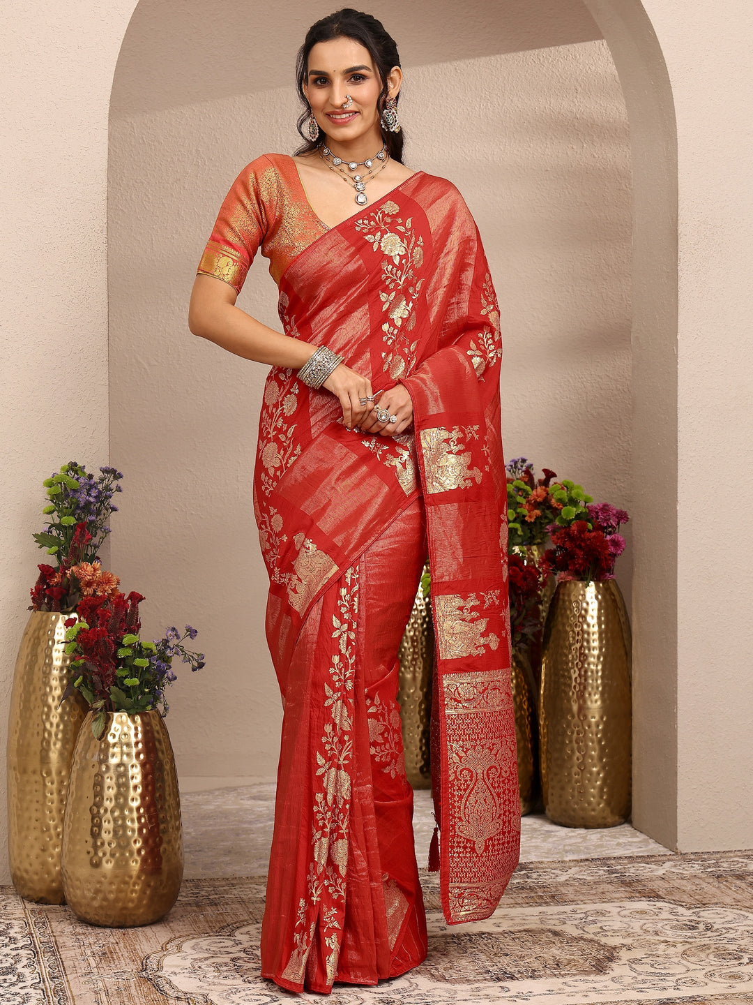 Red Woven Design Banarsi Silk Blend Saree With Unstitched Blouse Piece