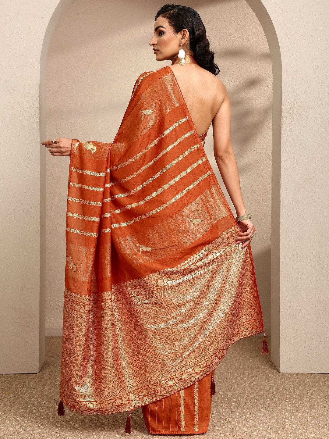 Orange Woven Design Banarsi Silk Blend Saree With Unstitched Blouse Piece