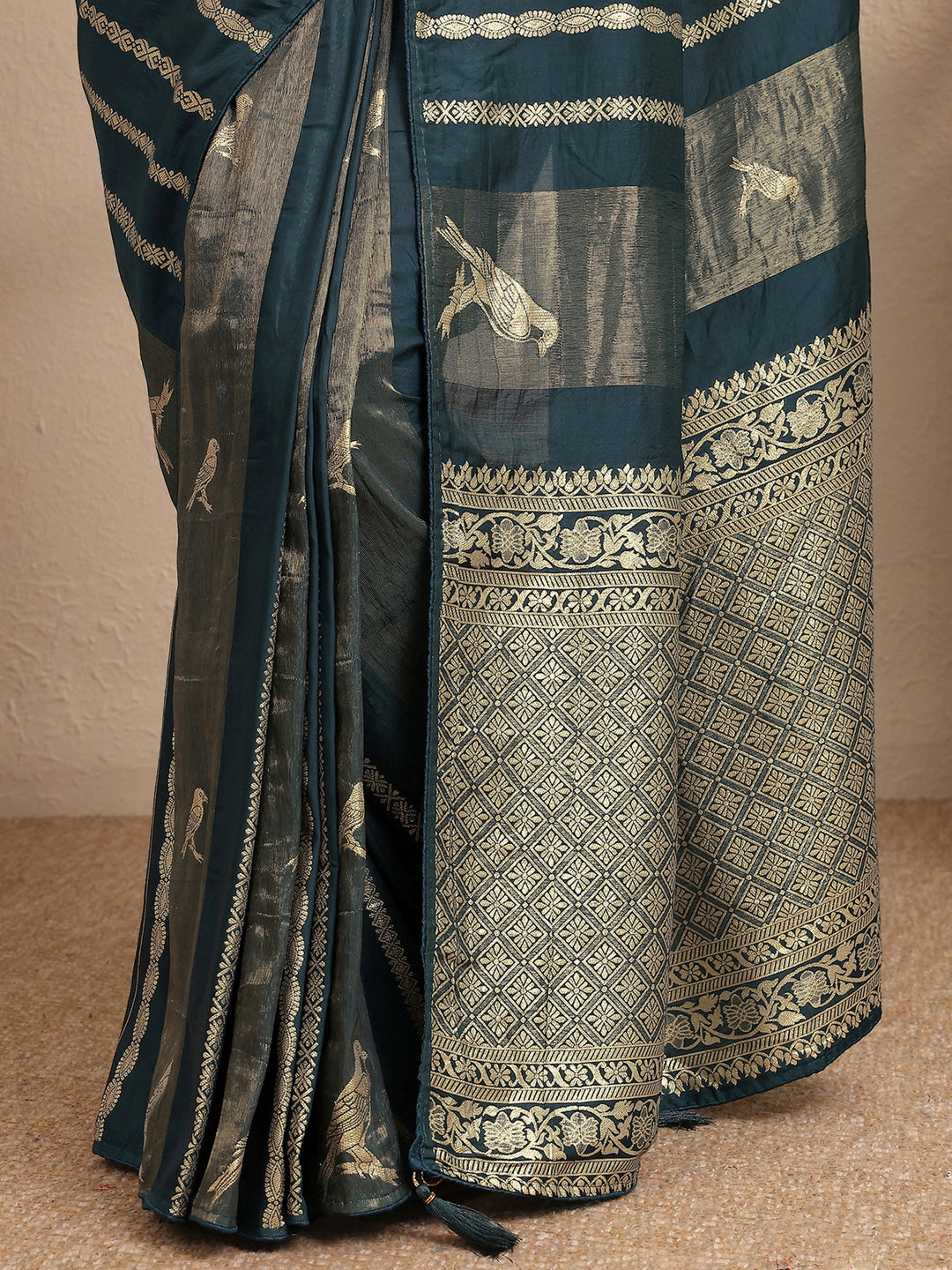 Navy Blue Woven Design Banarsi Silk Blend Saree With Unstitched Blouse Piece