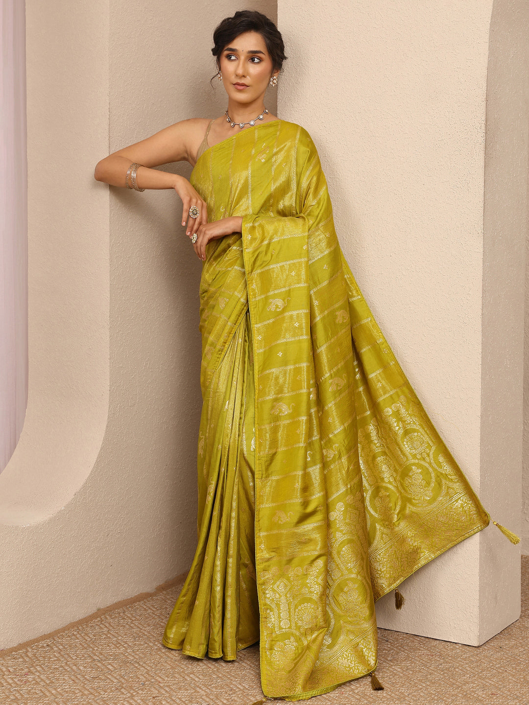 Lime Green Woven Design Banarsi Silk Blend Saree With Unstitched Blouse Piece