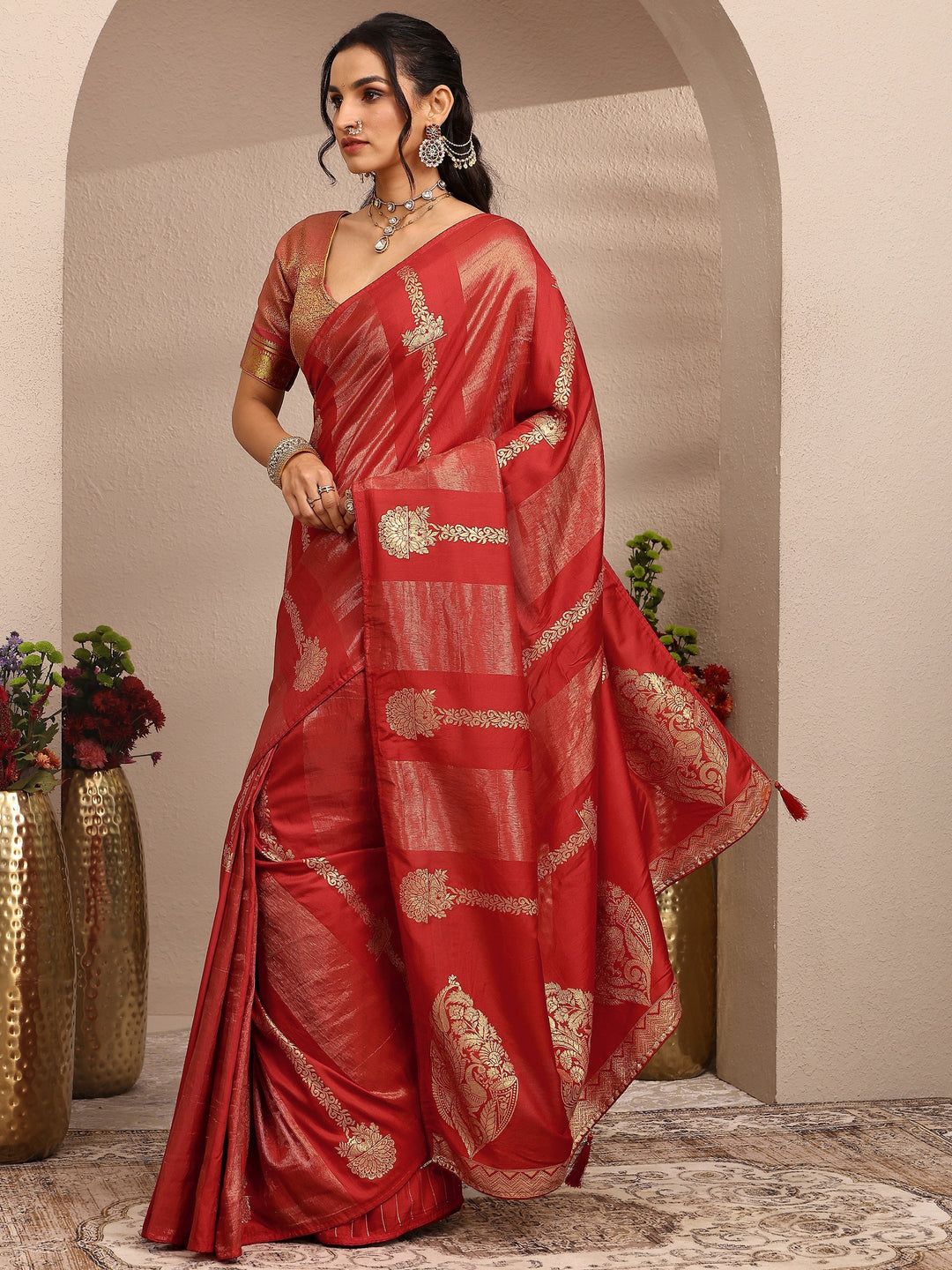 Orange Woven Design Banarsi Silk Blend Saree With Unstitched Blouse Piece