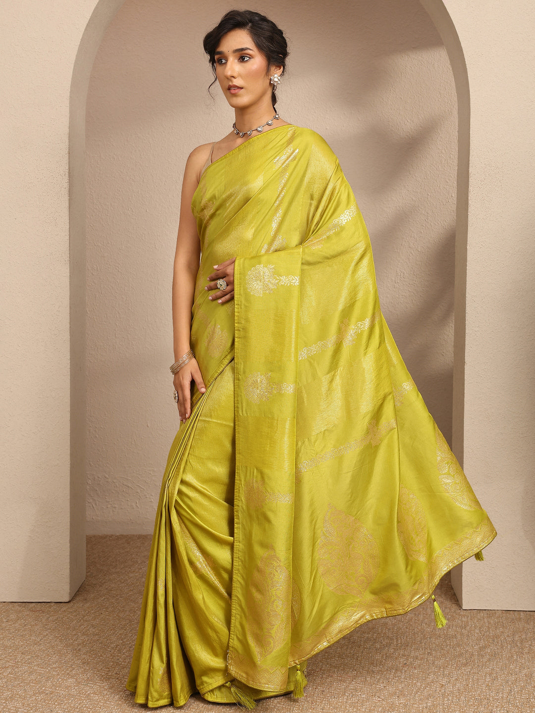 Lime Green Woven Design Banarsi Silk Blend Saree With Unstitched Blouse Piece
