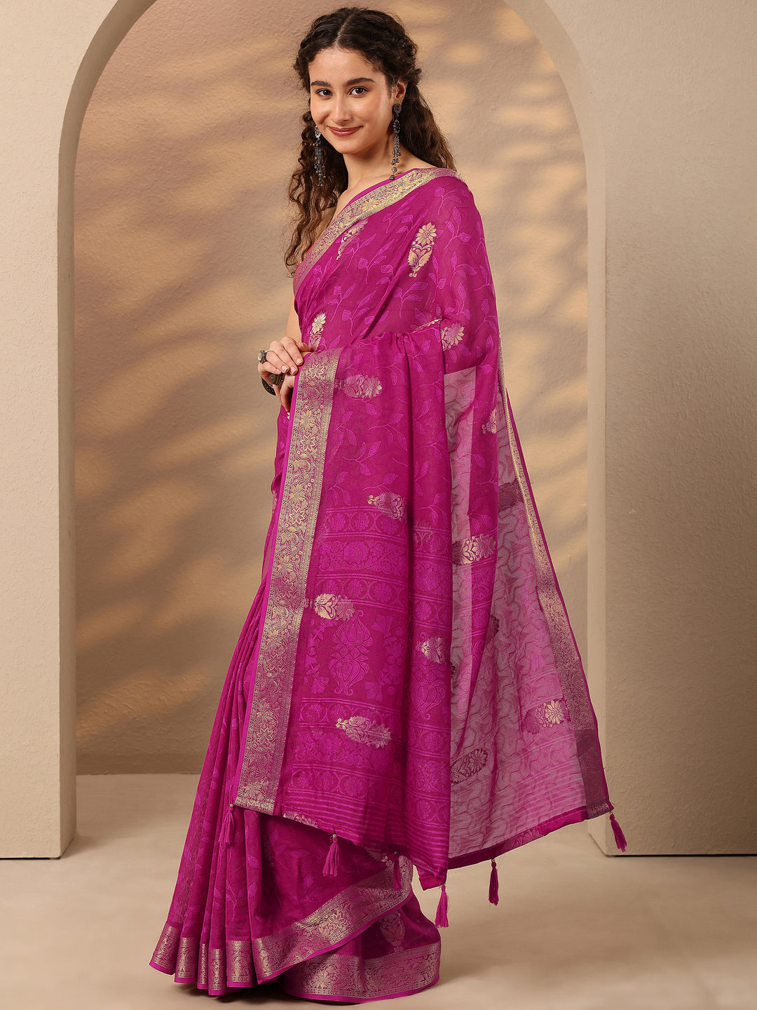 Pink Woven Design Silk Blend Saree With Unstitched Blouse Piece
