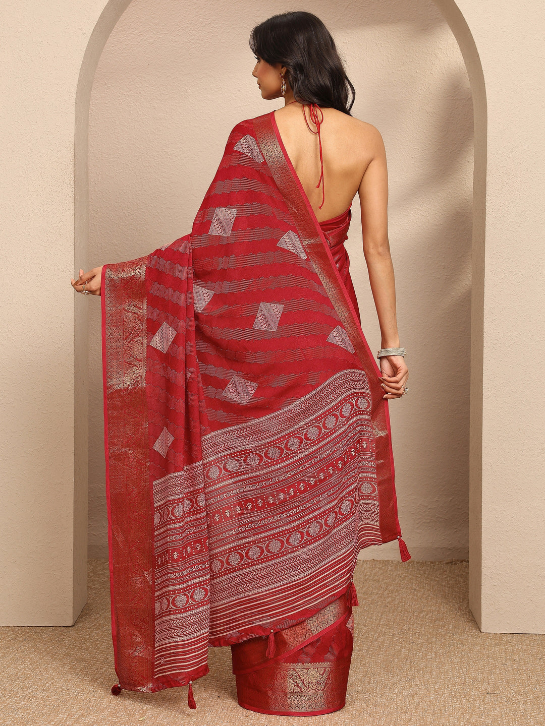 Red Paisley Woven Design Georgette Saree With Unstitched Blouse Piece
