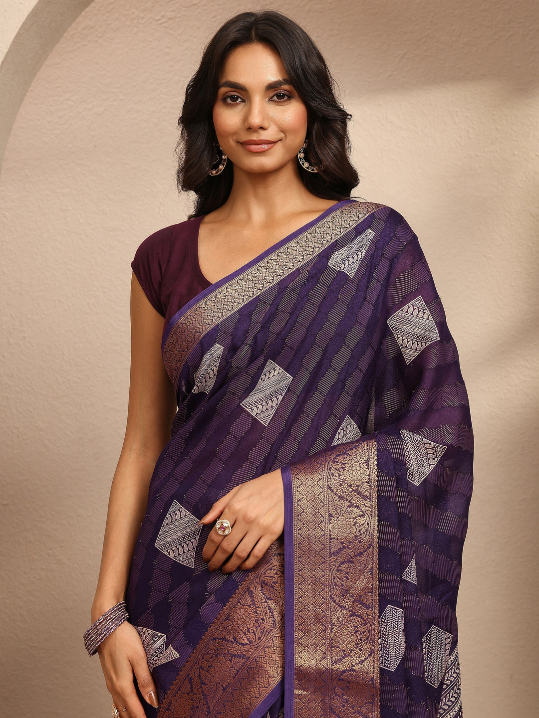 Purple Paisley Woven Design Banarsi Georgette Saree With Unstitched Blouse Piece