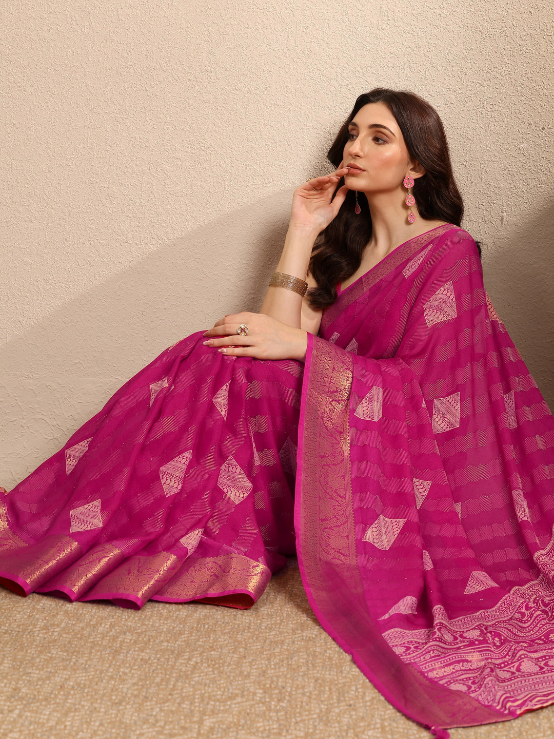Pink Printed Georgette Saree With Unstitched Blouse Piece