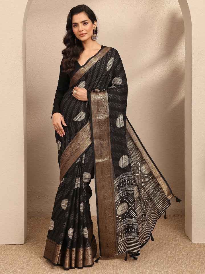 Black Printed Georgette Saree With Unstitched Blouse Piece